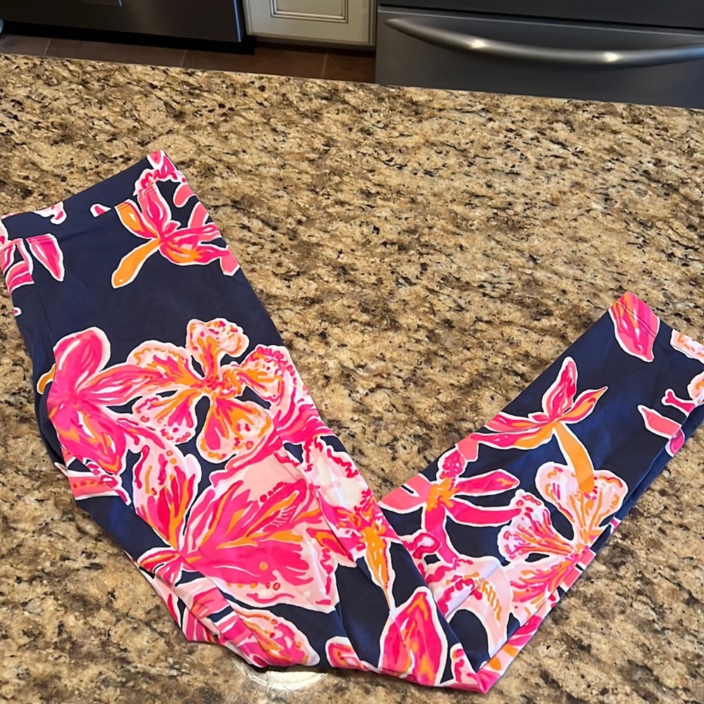 Lilly Pulitzer XL maid girls leggings Bright Navy, Via Sunny print. - Picture 1 of 3
